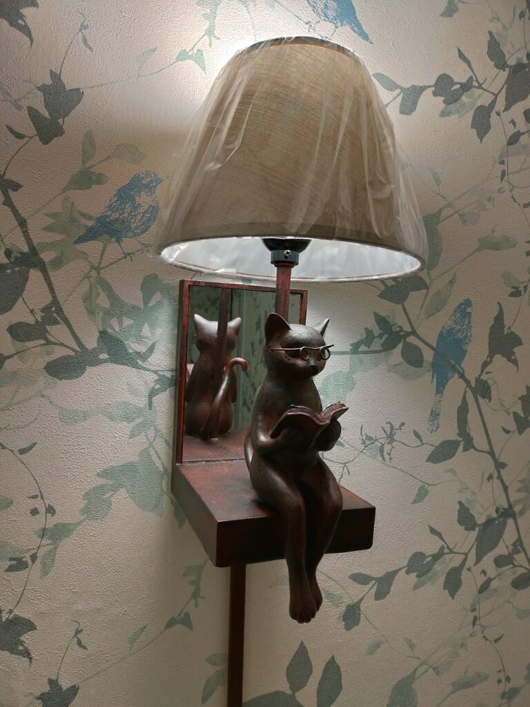 猫のランプ